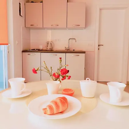 ゲストハウス Diamant Baška Voda